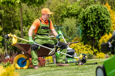 facility maintenance team (9)